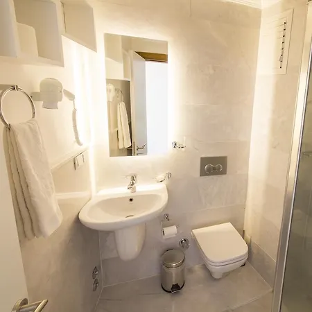 Defne Otel Kaş