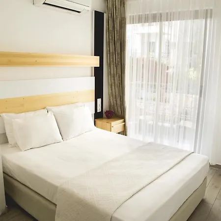 Defne Otel 3*