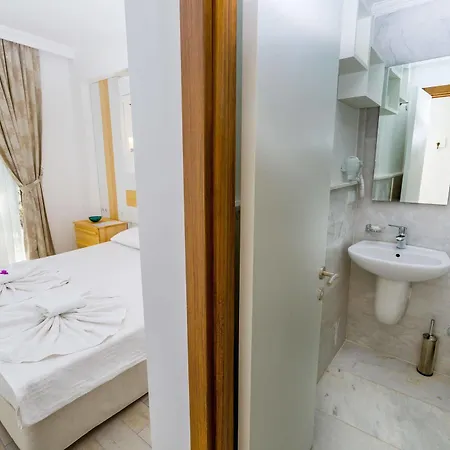 Otel Defne